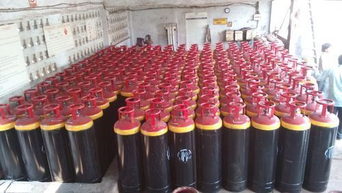 Free From Pmpurities And Pungent Smell Ammonia Gas Filled Cylinder