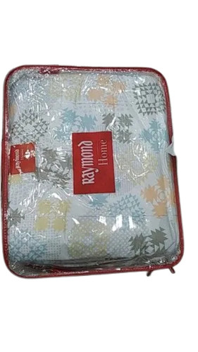 घर और होटल के लिए रेसिस्टेंस पॉलिएस्टर प्रिंटेड कंबल सिकोड़ें (72x60 इंच)