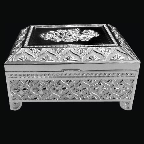 Silver Finish Designer Square Jewellery Box For Personal Use