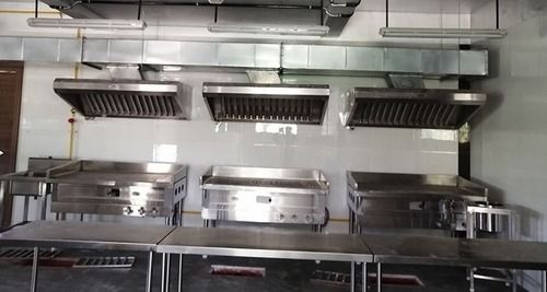Stainless Steel Commercial Kitchen Hood With 10 Feet Length And 3000RPM Fan Speed