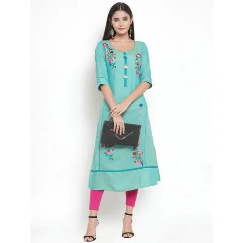 Ladies Printed Quarter Seelves and Round Neck Cotton Kurti for Formal Wear