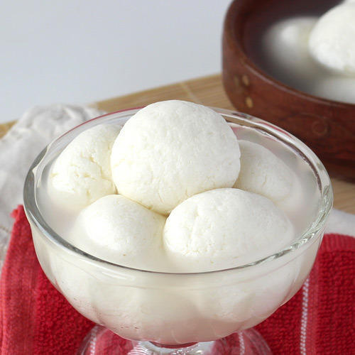 100% Natural Ingredients Sweet and Spongy Rasgulla