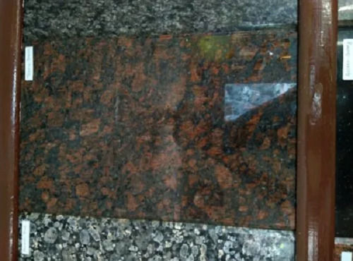 7 Feet Size 20 Mm Maple Thick And 2.75 Density Polished Granite Slab  Brake