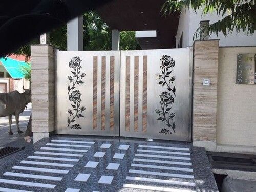 Rust Proof Swing Type Manual Stainless Steel Gate With Thickness 20mm