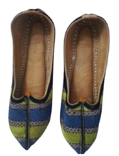 Multicolor Washable Unfadable Embroidered Artificial Leather Flat Party Wear Jutti