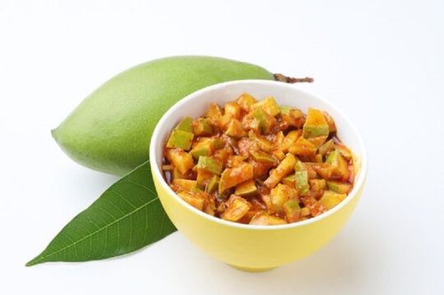 Fresh Spicy Sliced Hygienically Packed Mango Pickle
