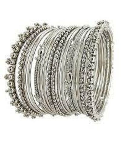 Party Wear Silver Polished Round Shape Metal Bangle