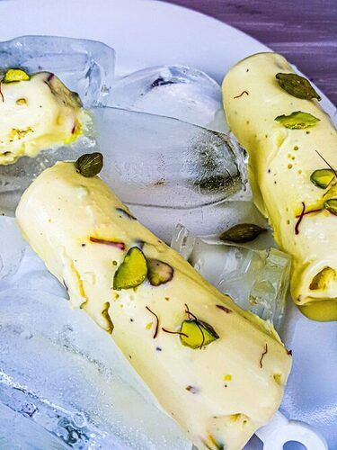 Kesar Pista Flavour Kulfi For Home And Restaurant Use