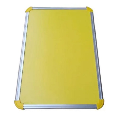 बच्चों के लिए आरामदायक और आधुनिक प्लास्टिक वाटरप्रूफ राइटिंग बोर्ड कौशल में सुधार करता है