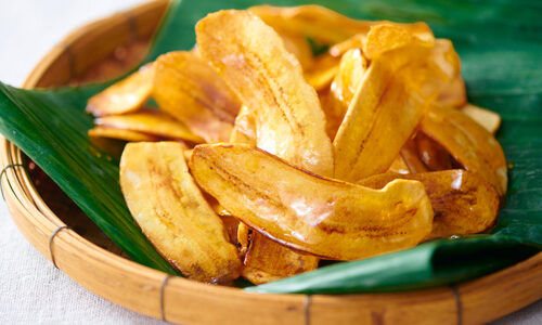 Delicious Fried Banana Chips For Snacks