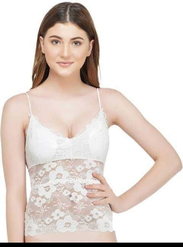 रेड फुल कवरेज और नॉन वायर्ड लाइटली पैडेड ब्रैलेट ब्रा