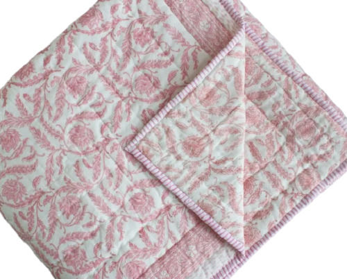 90X108 Inch Cotton Embroidered Bed Quilts Use: Use In A Colder Atmosphere