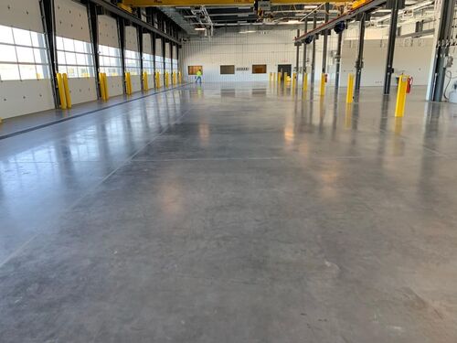 Silver Industrial Concrete Flooring For Residential And Commercial