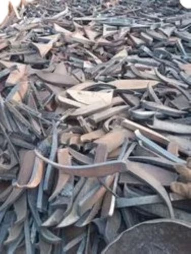 Gray 90% Pure Carbon Silicon Manganese Sulphur Mild Steel Material Scrap For Industrial Use