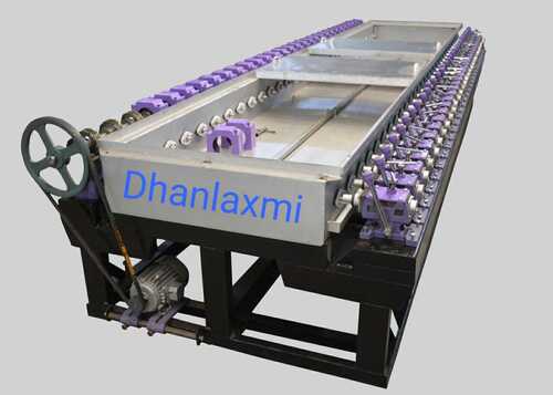 Low Maintenance Sturdy Construction Easily Operate Pipe Mould Machine