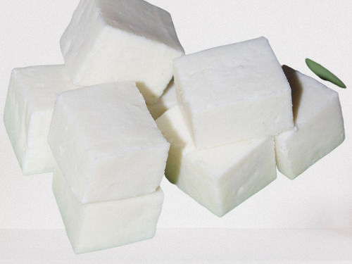 Healthy And Nutritious Rich In Protein White Fresh Paneer Age Group: Children