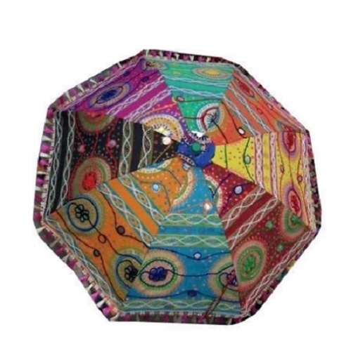 24xa28 Cm प्लास्टिक हैंडल बारिश और गर्मी के मौसम में पॉलिएस्टर सजावटी छाता