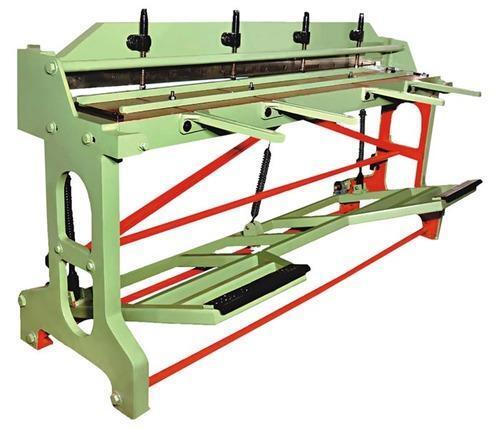 650 Mm Manual Operated Cast Iron Treadle Shearing Machine Size: Customized