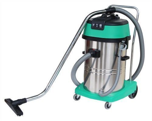 commercial vacuum cleaner