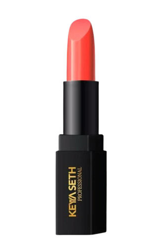 Waterproof Smudge Proof And Water Proof Long Lasting Smooth Texture Glossy Lipstick