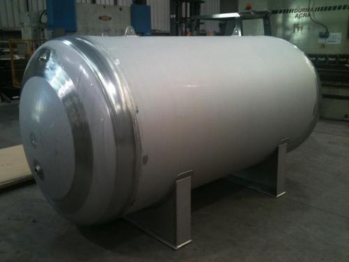 2000L Capacity Stainless Steel Horizontal Oil Storage Tanks