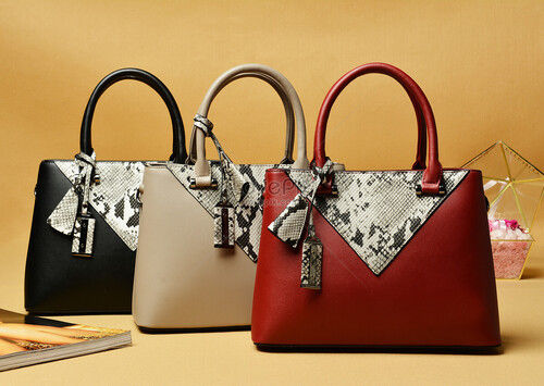 Handbag Images | Free Photos, PNG Stickers, Wallpapers & Backgrounds -  rawpixel