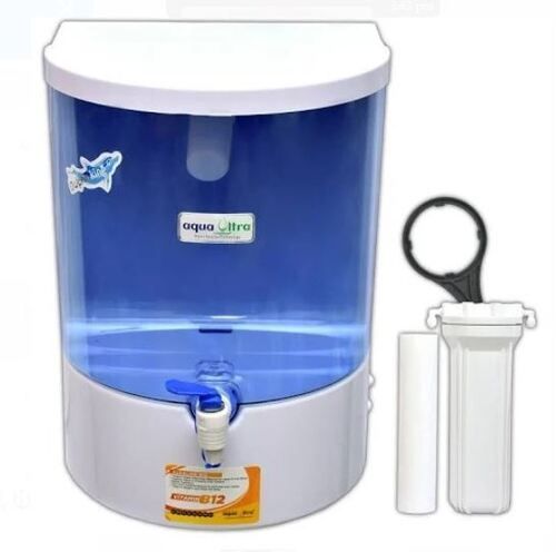 8 Liter 25 Watt 440 Voltage Plastic Body Wall Mounted Water Purifier  Dimension(L*W*H): 50 X 35 X 30  Centimeter (Cm)