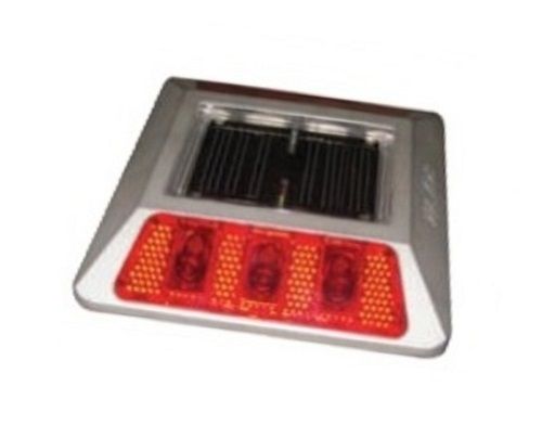 125x125x22 Mm Rectangular Aluminum And Polycarbonate Solar Road Safety Stud