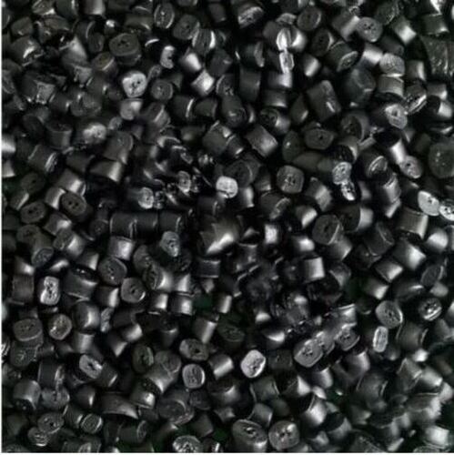 4 Mm 0.855 G/Cm3 Density Black Polypropylene Granules  Low Melting Point