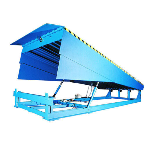 Yellow Blue Finish Mobile Dock Ramp, Capacity 10 Ton