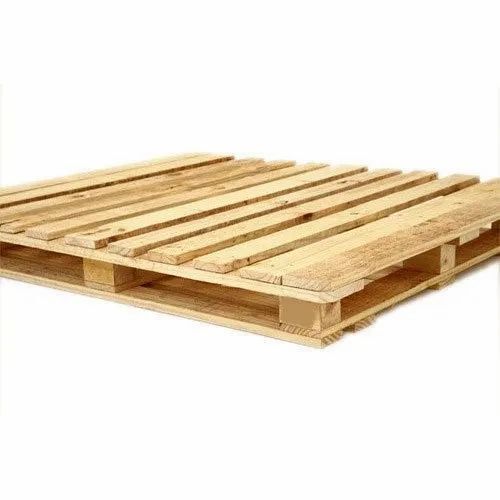 Four Way Wooden Pallets For Packaging Use With Capacity 2000 Kg