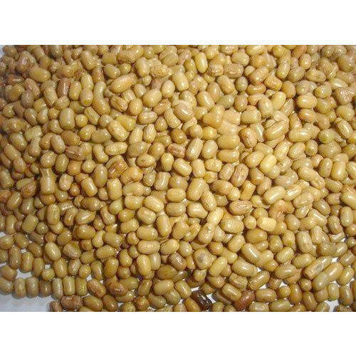 Indian Origin Naturally Grown Spilited Oval Shape Moong Dal  Broken (%): 1