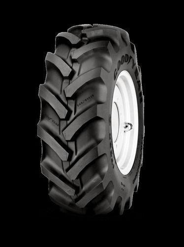 Rear Position Black Rubber Tractor Tyre, Ideal To Installed In Tractor