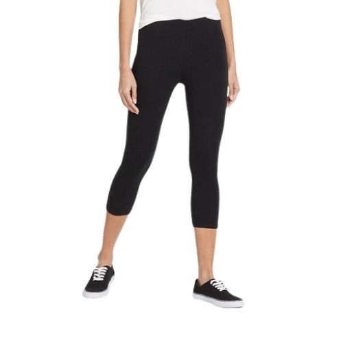 Ladies Plain Cotton Casual Wear Slim Fit Black Capri Leggings