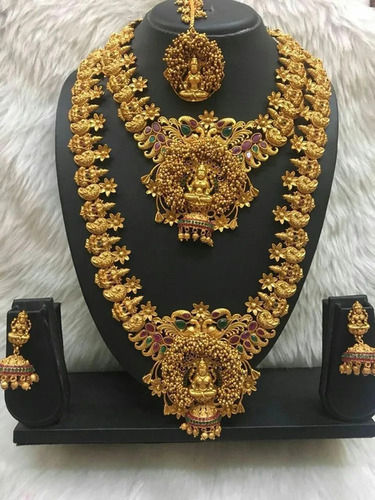 Artificial jewellery store set for marriage