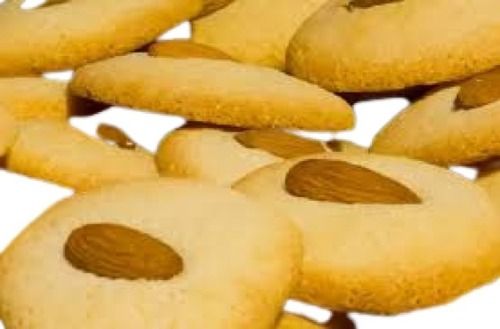Round Shape Soft Sweet Tasty Hygienically Packed In Box Almond Biscuit