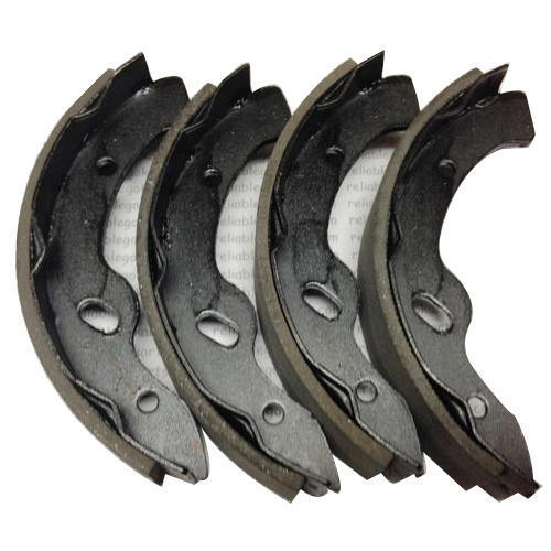 Durable And Easy To Fit Brake Shoe For Four Wheeler Vehicles