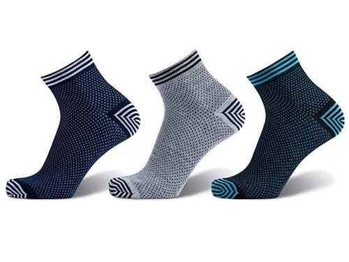 Machine Made Ankle Length Plain Cotton Socks For Daily Wear