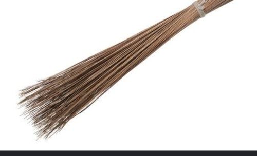 2 To 4 Feet Flexible Brown Bamboo Broom For Cleaning