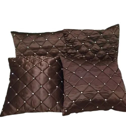 16 X 16 Inches Squire Soft Polyester Checkered Cushion Cover Set