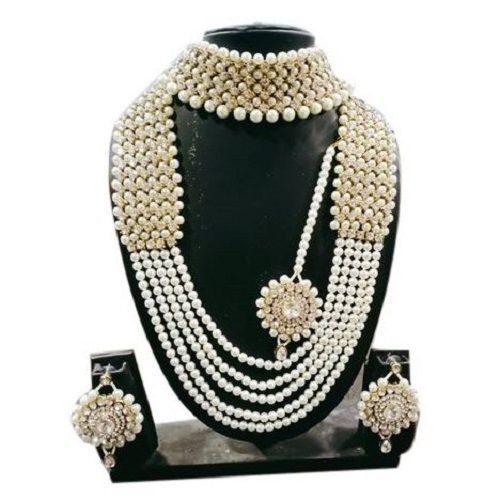 Female Imitation Pearl Necklace And Earring Set For Party Wear