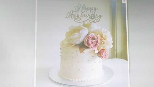 Red Marriage Anniversary Eggless Butterscotch And Vanilla Flavour Cake
