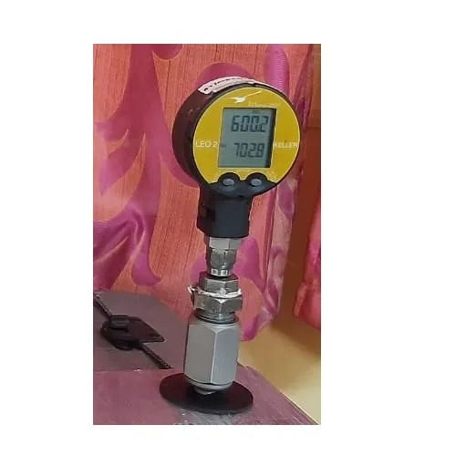 High Durable Round Digital Calibration Pressure Gauge Room Temperature