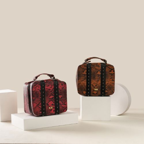 व्यक्तिगत और यात्रा के उपयोग के लिए महिलाओं के डिजाइनर मेकअप और कॉस्मेटिक बैग