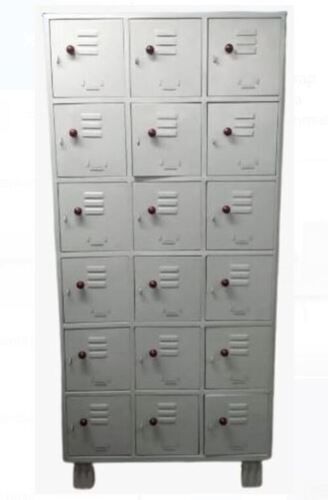 Machine Made 1900 X 300 Mm 50 Kilogram Durable Paint Coated Mild Steel Locker