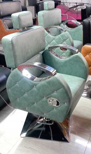 टिकाऊ और आकर्षक डिज़ाइन सैलून मेक अप प्लास्टिक चेयर