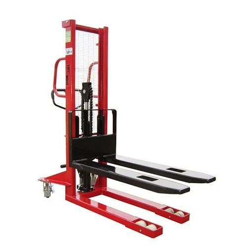 Plain 1.5 Ton Lifting Capacity Red And Black Manual Stacker