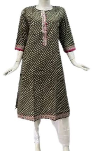 Ladies Breathable Black Printed Round Neck Short Sleeve Cotton Kurtis