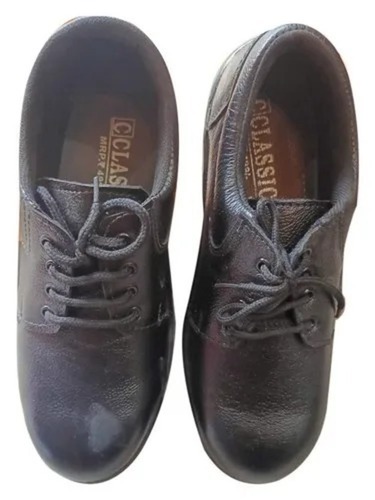 काले हल्के और आरामदायक लो हील प्लेन लेदर एंकल सेफ्टी शूज़