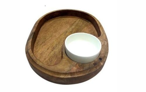 Brown Natural Finish Round Wooden Serving Platter For Kitchen